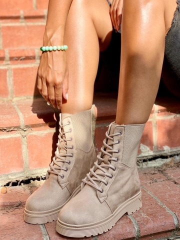 Kadın Kenardan Lastikli Model Postal